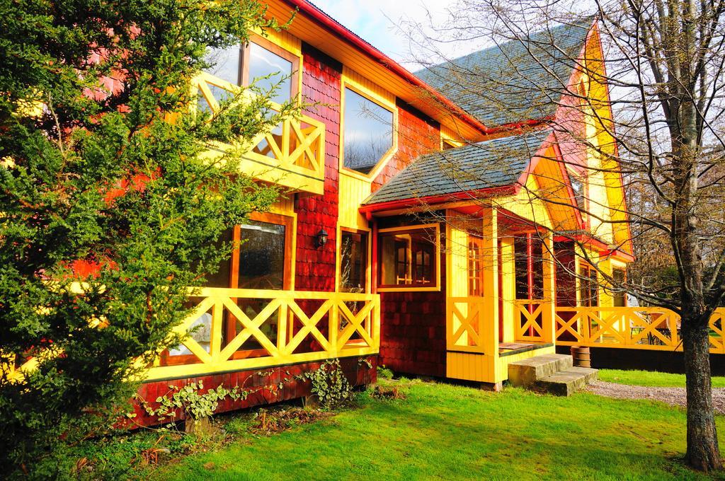 Hotel Y Cabanas Patagonia Green Puerto Aisen Bagian luar foto